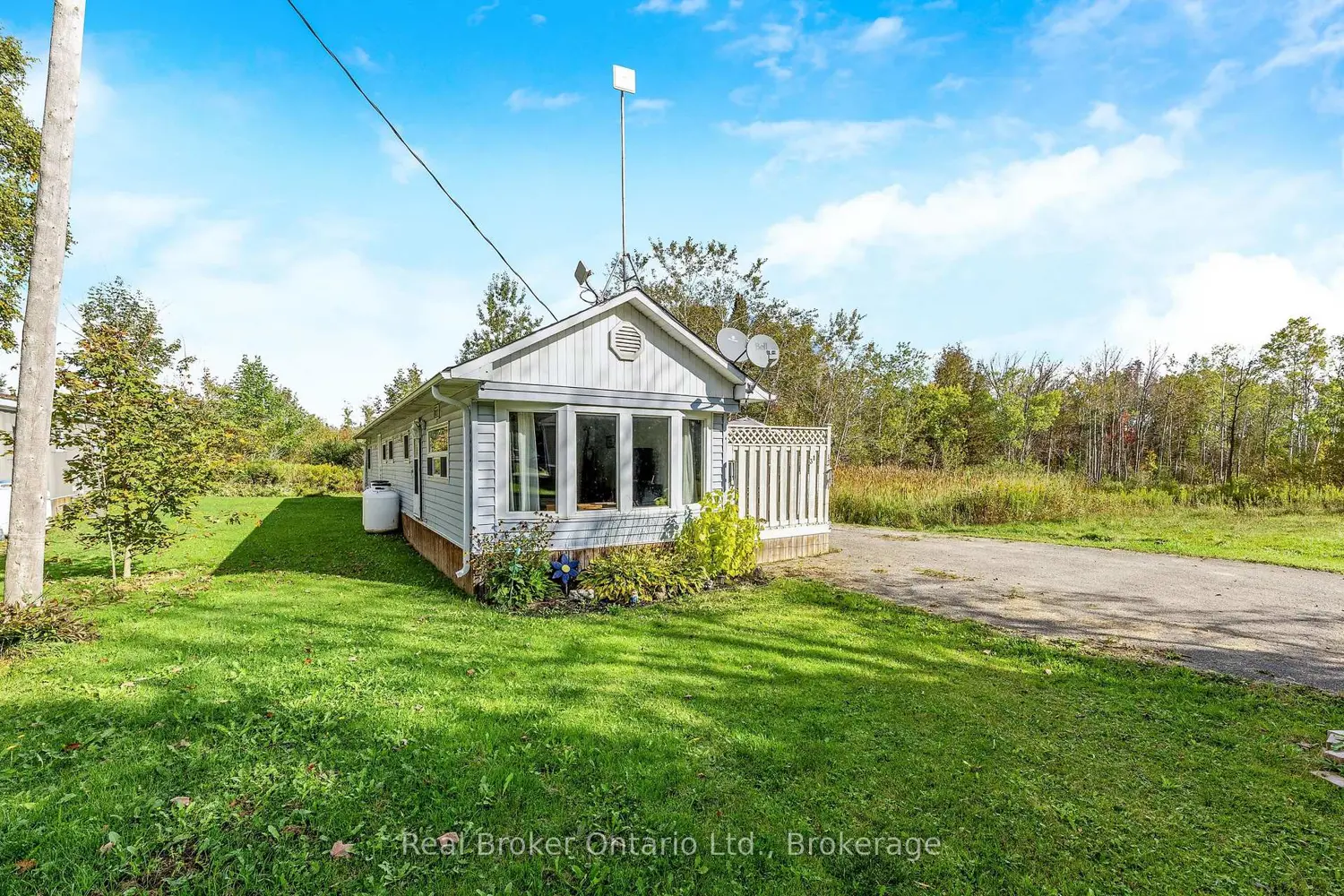 026585 89 Highway 31 photo 2