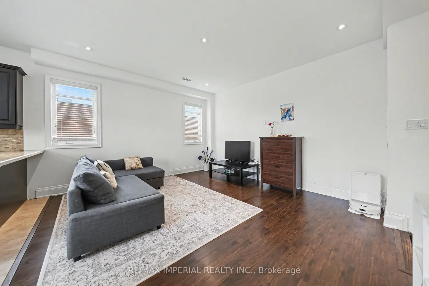 2964 Islington Avenue 2 photo 3