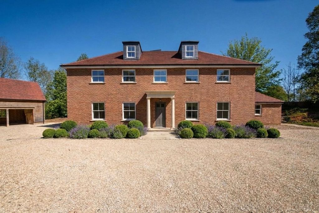6 bed detached house for saleOak Tree Drive, Newtown, Newbury, Hampshire RG20