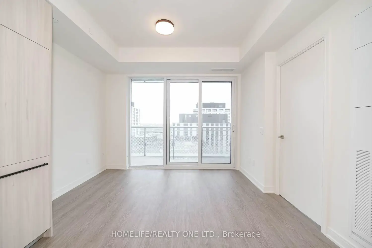 425 Front Street 1207 photo 2