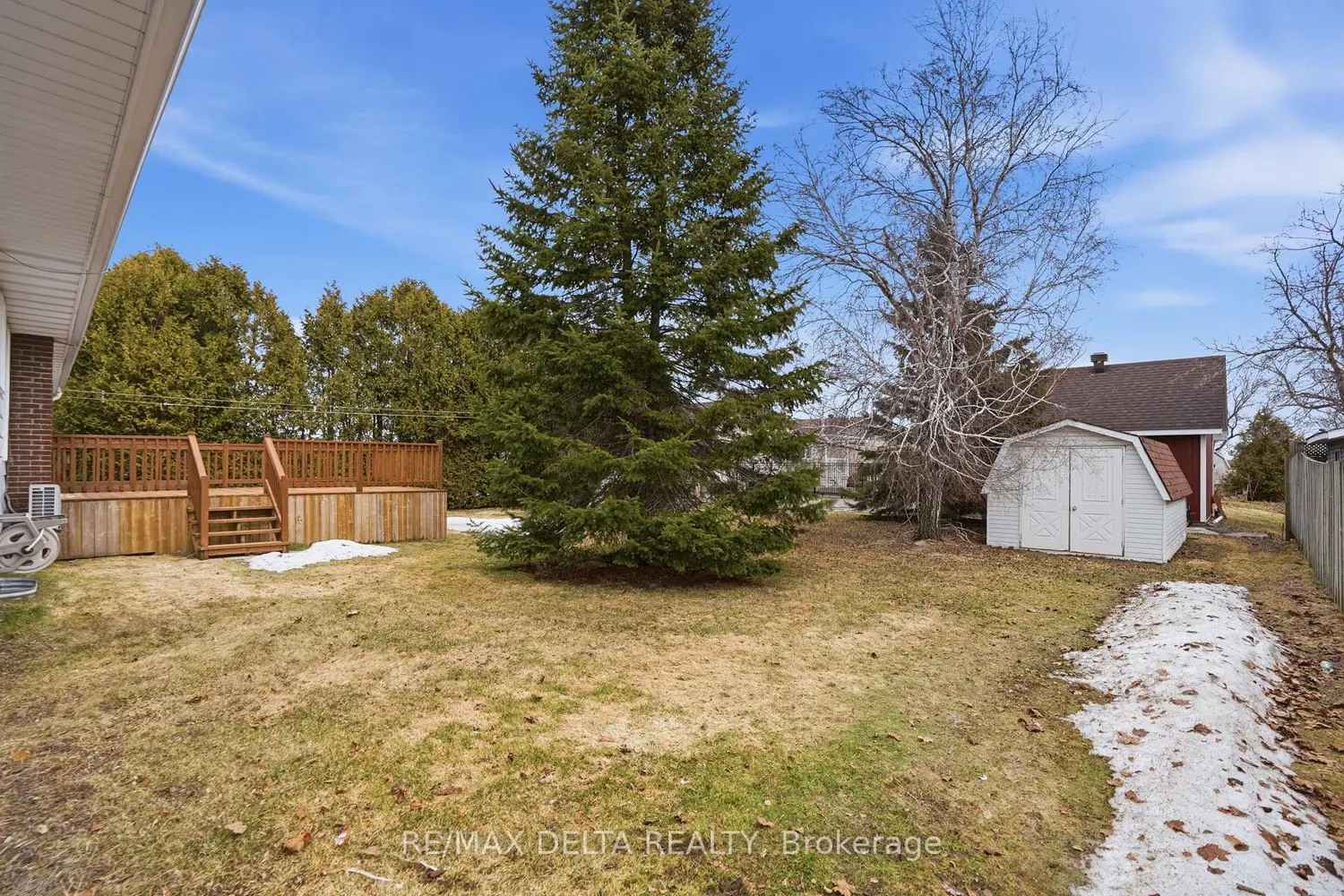 120 Caledonia Road photo 3