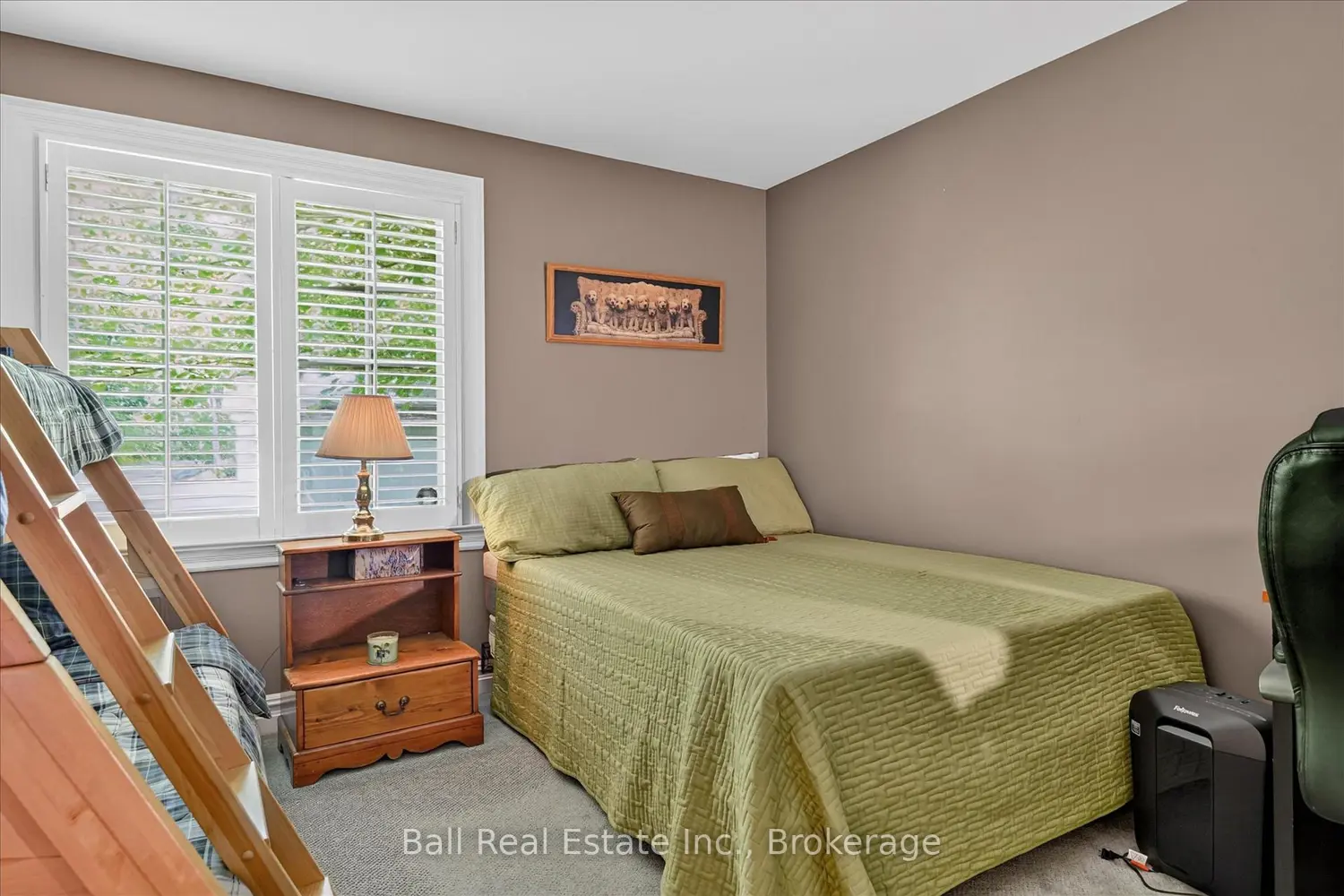 150 Hall Drive photo 4