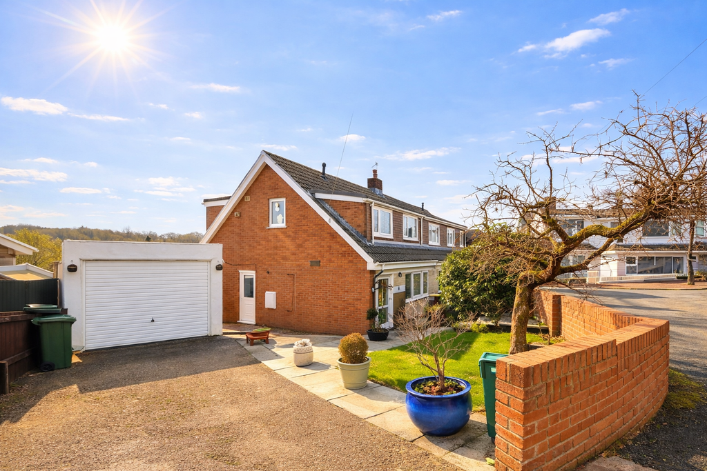 3 bed semi-detached house for saleDevonshire Drive, Hirwaun, Aberdare, Rhondda Cynon Taf CF44