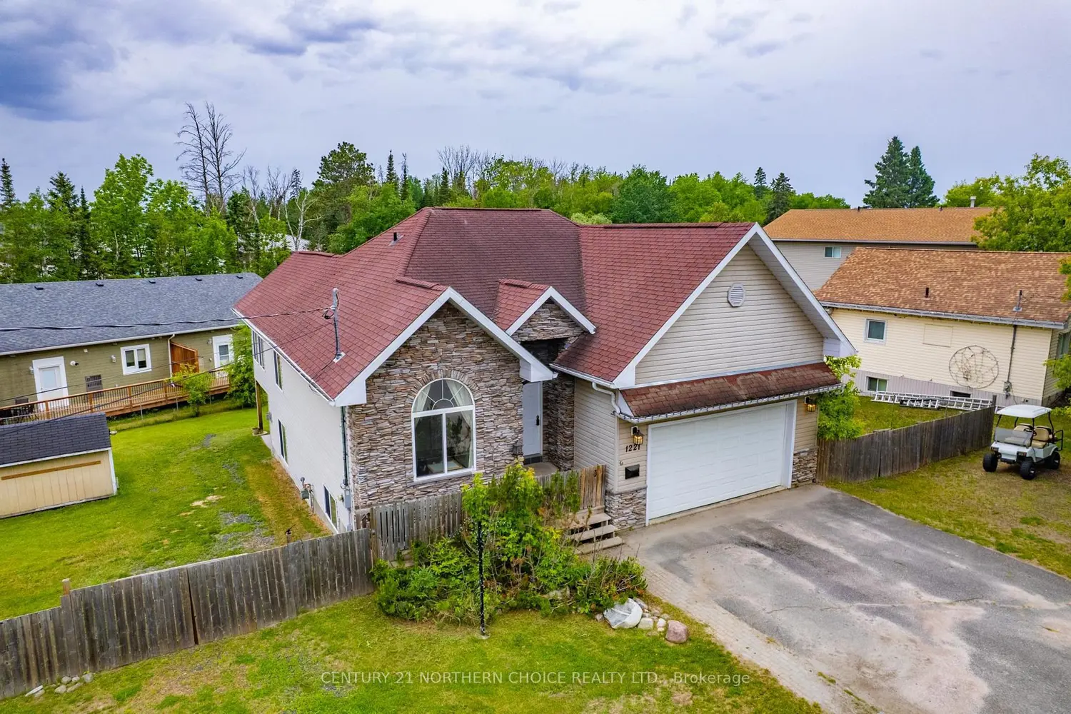 1221 River Drive photo 2
