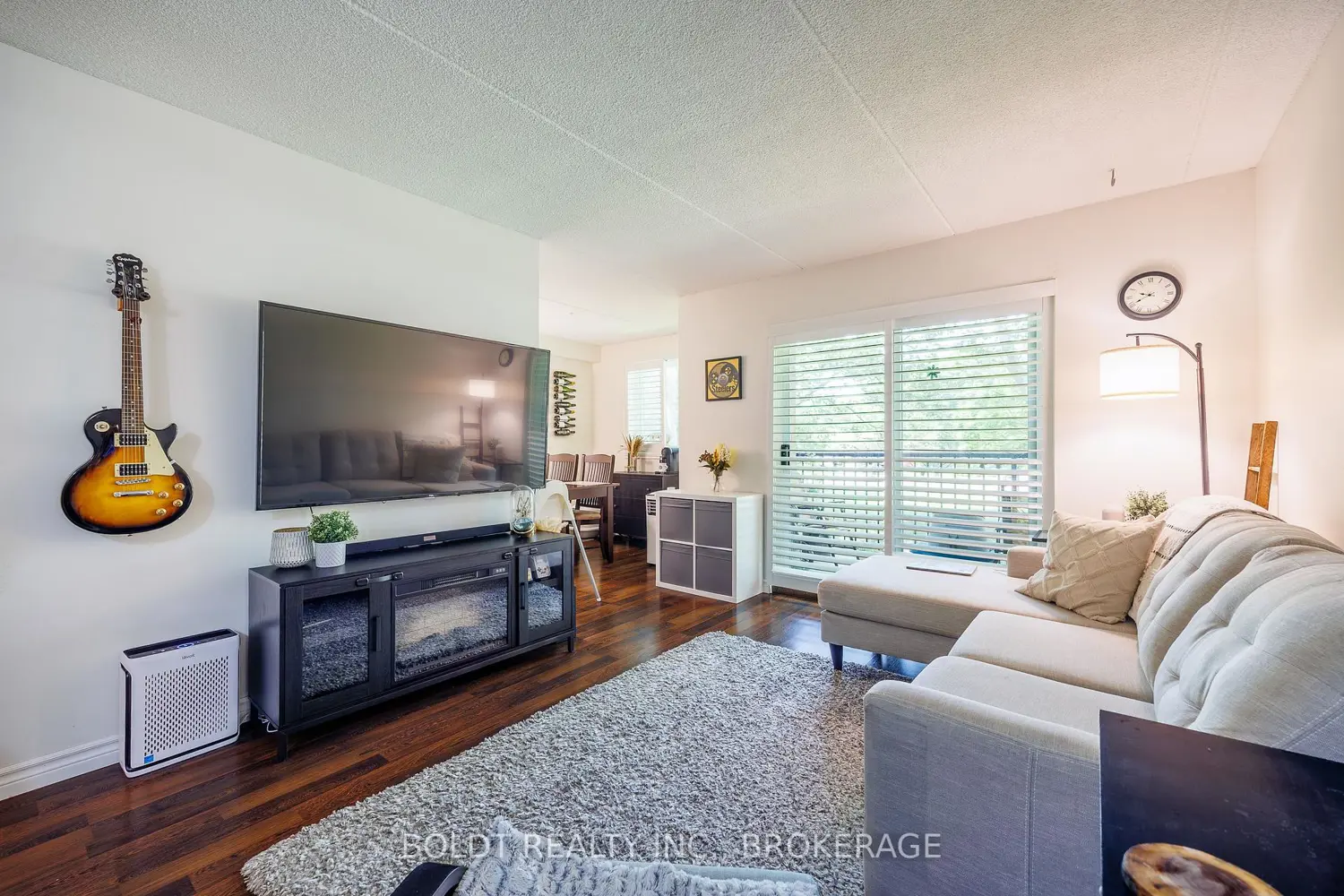 6 Westlake Lane 210 photo 4