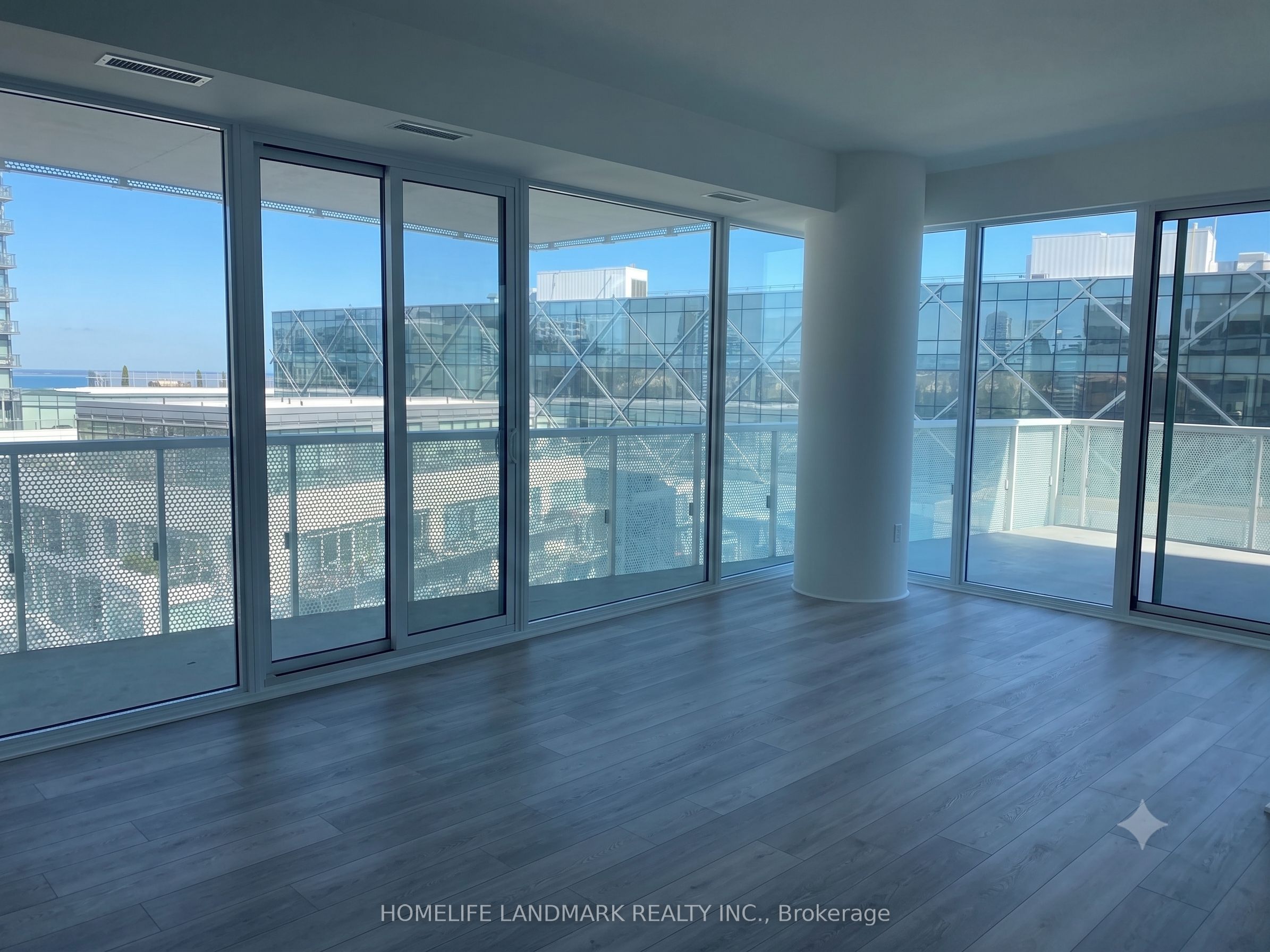 1502-15 Queens Quay E, Toronto, ON, M5E 0A4 photo 4