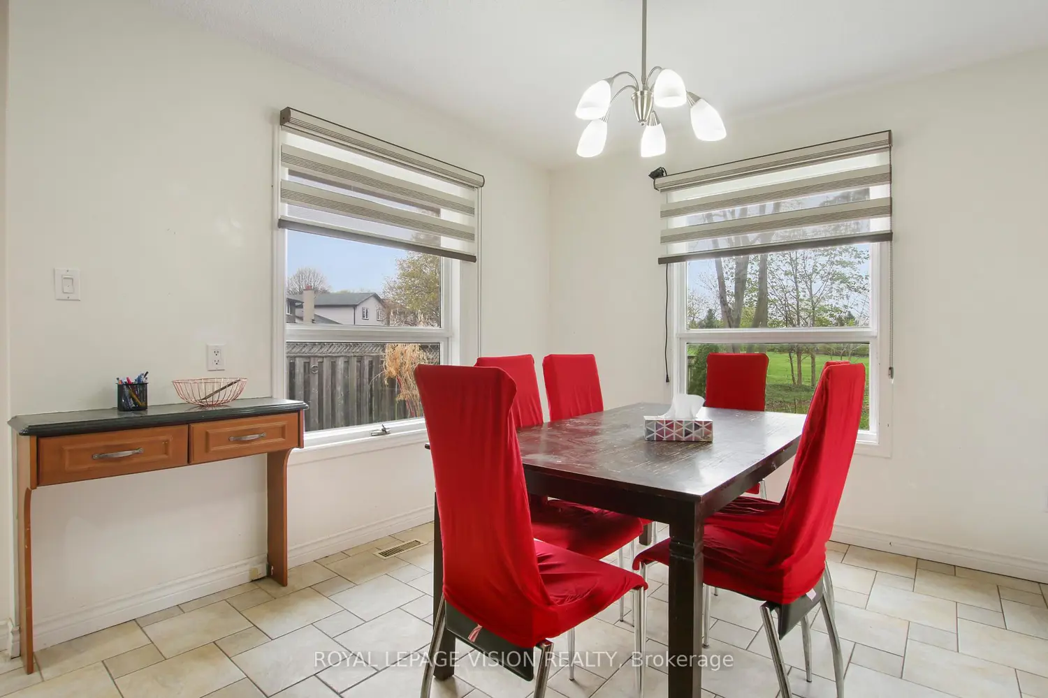 123 Chesham Avenue photo 3