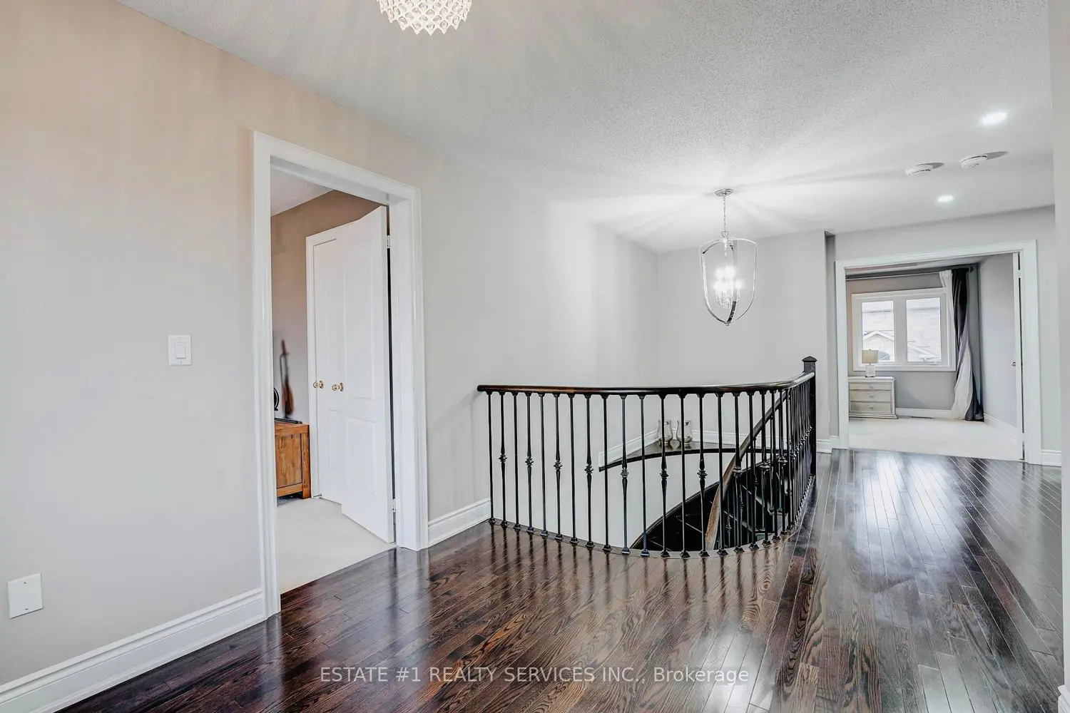 20 Maybeck Drive photo 3