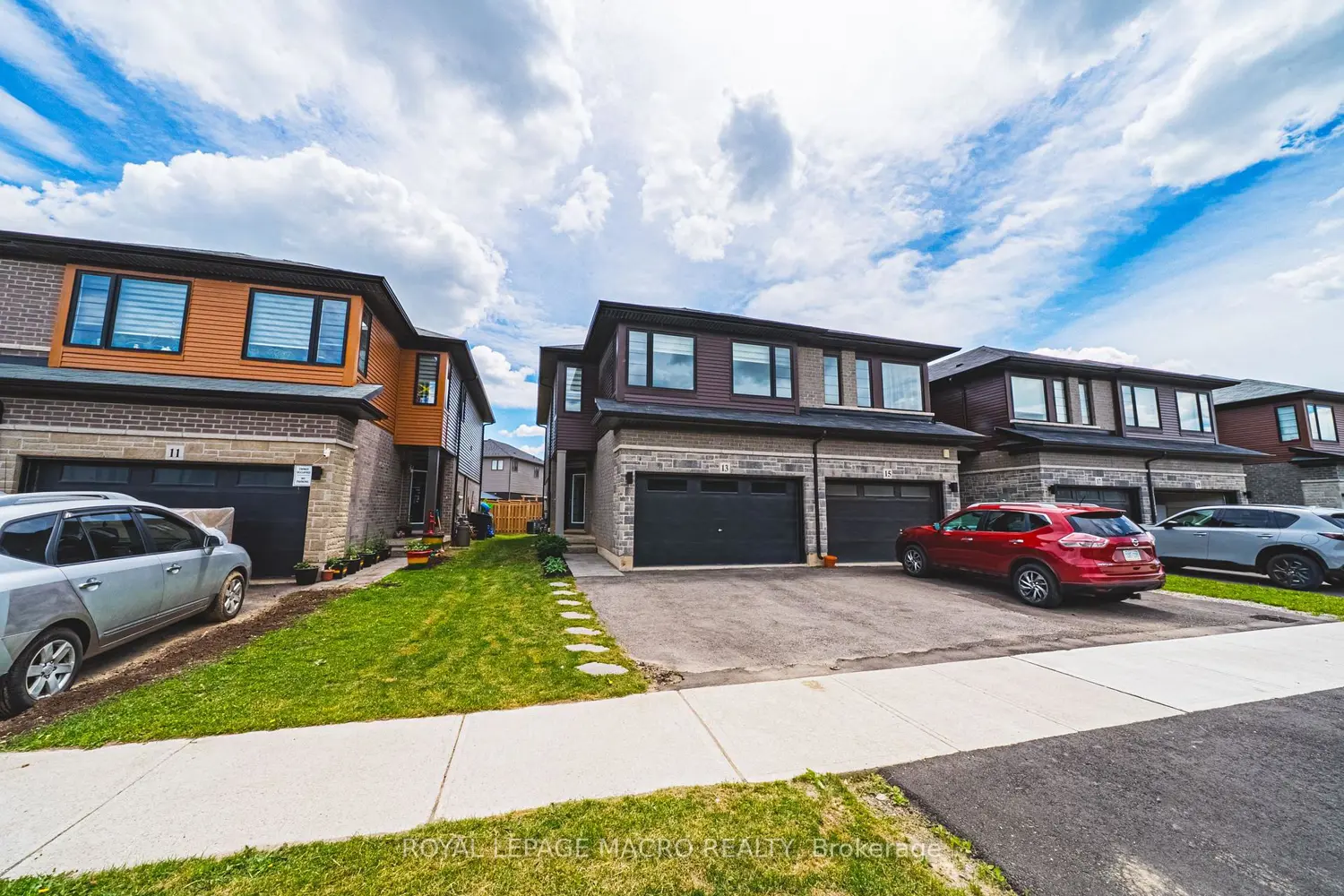 13 Bellhouse Avenue photo 2