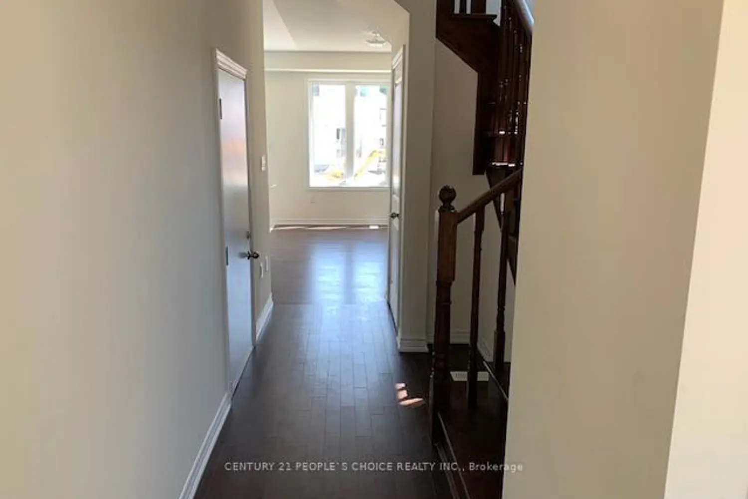 419 Black Cherry Crescent photo 5