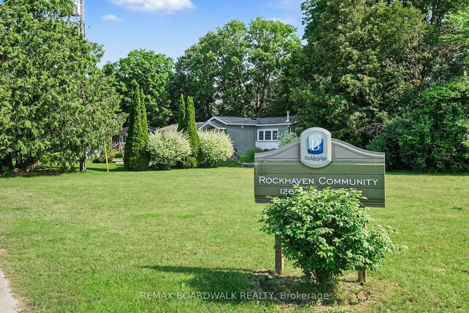 622 Bluebird Hill photo 3