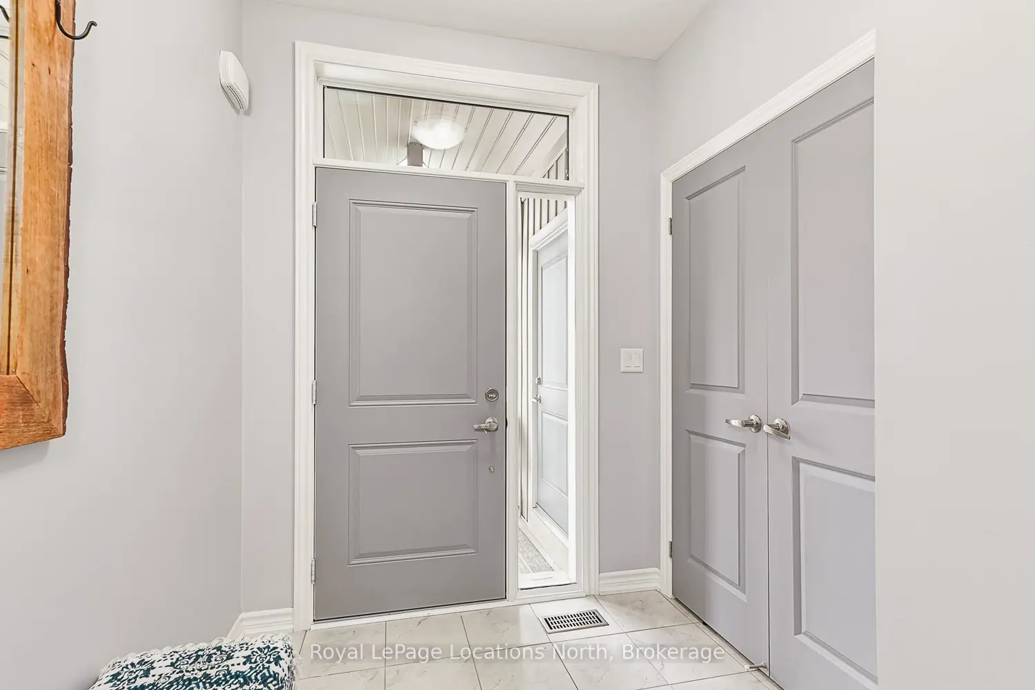 16 Greaves Avenue photo 3