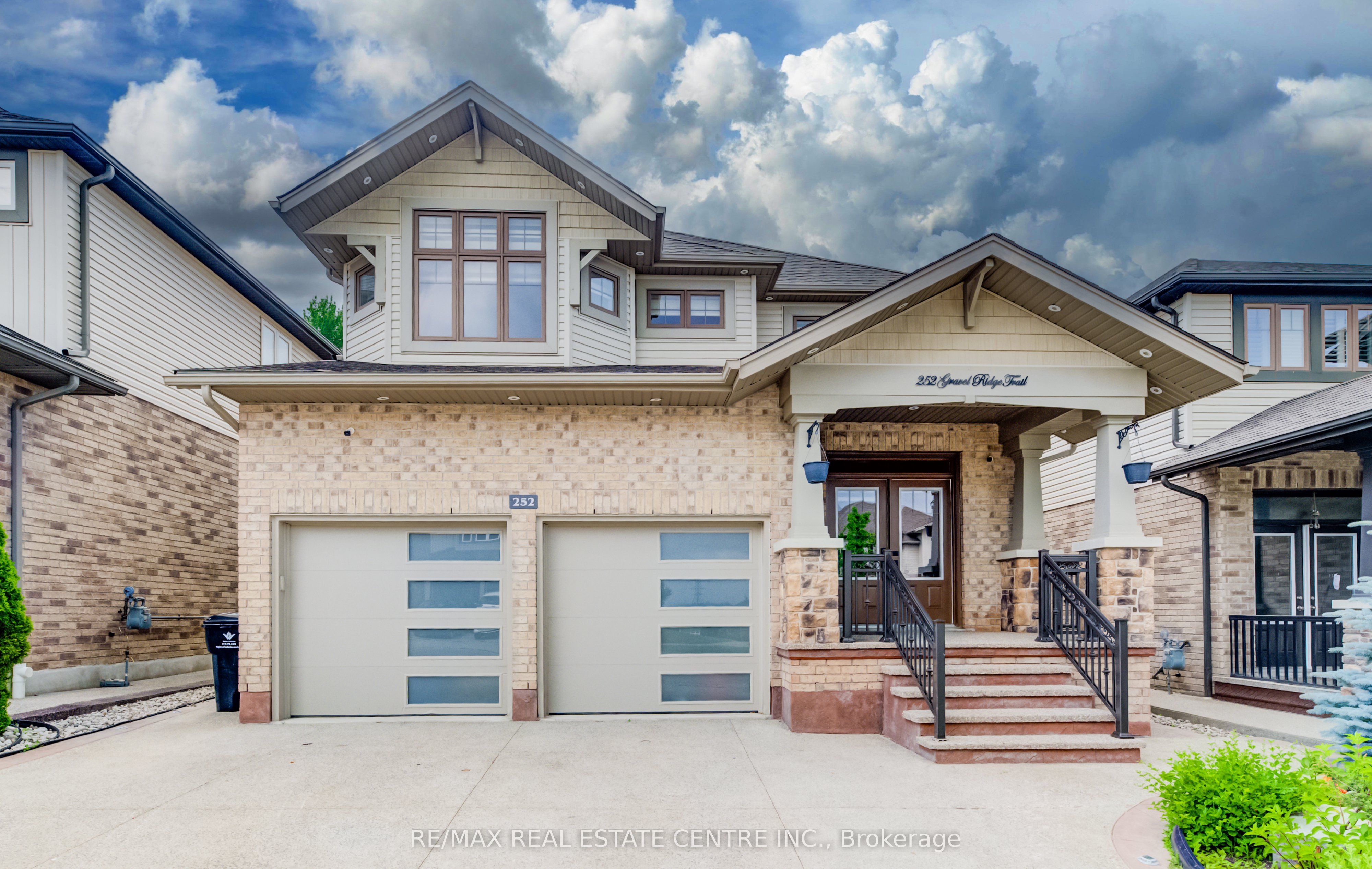 252 Gravel Ridge Trail, Kitchener, ON, N2E 0C5
