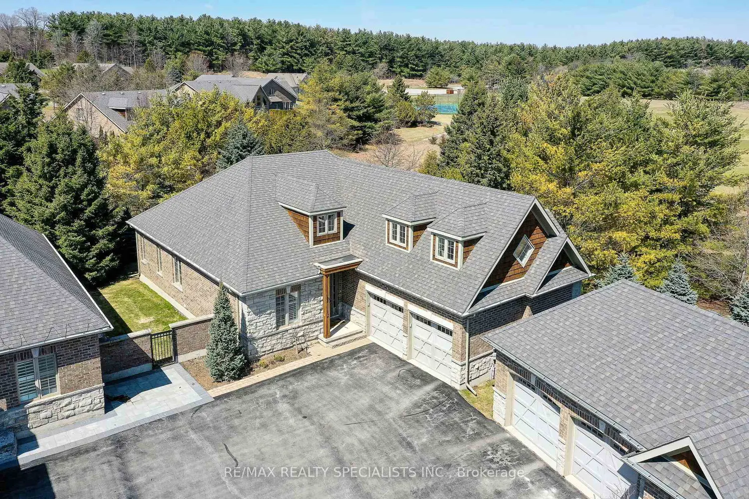 3 Reddington Drive 2