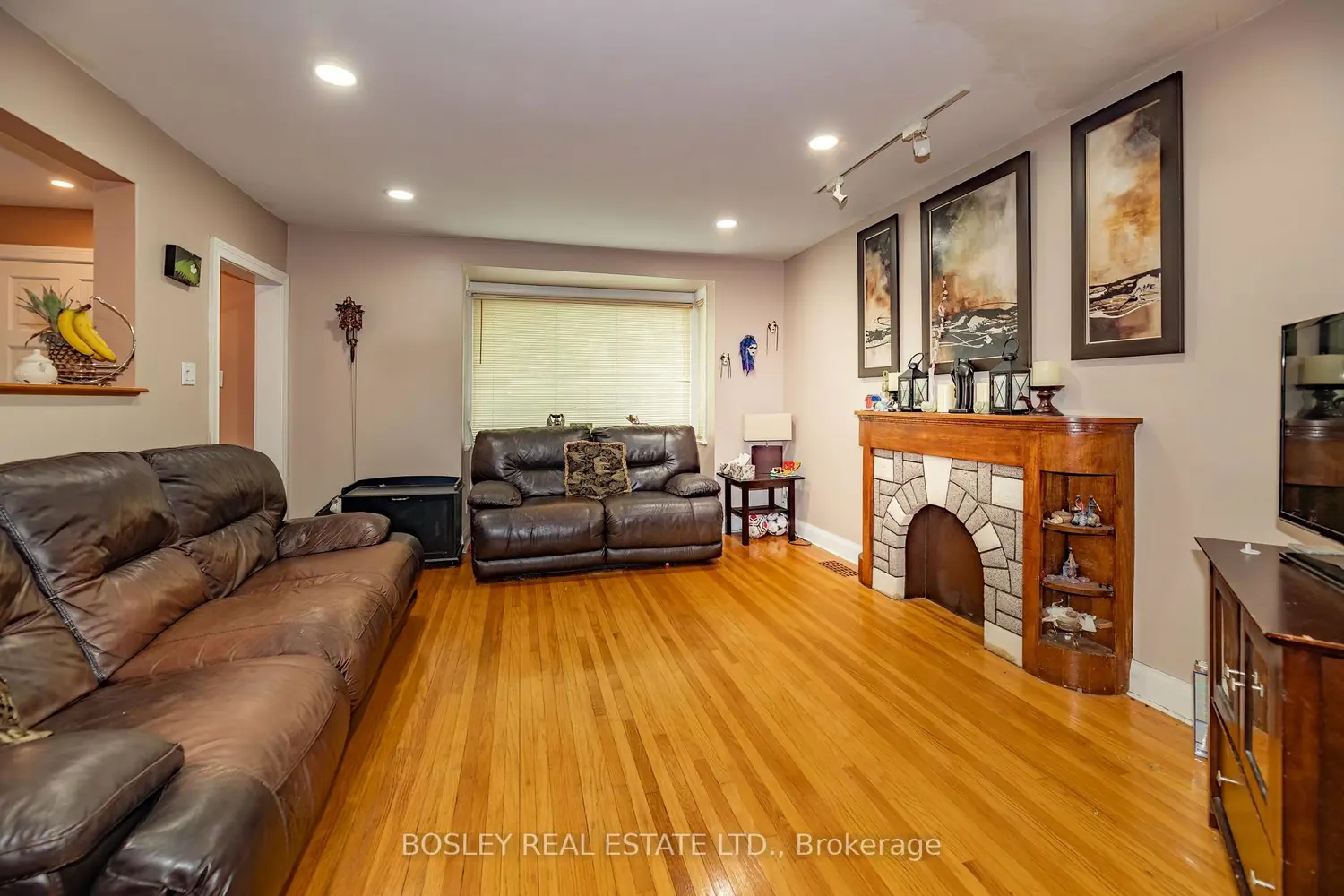 6 Boyd Avenue photo 2