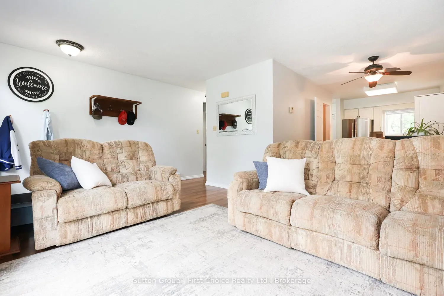 129 Mitchell Court B photo 4