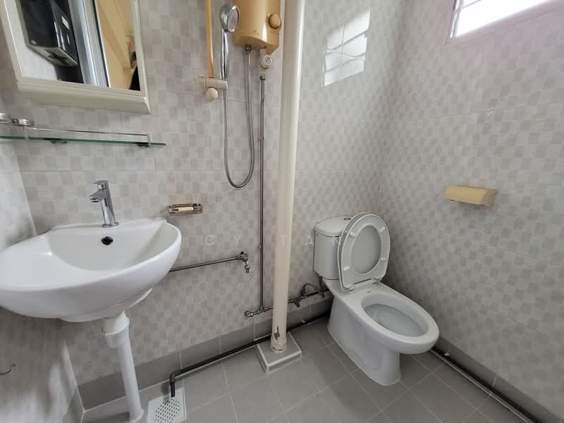 427 Clementi Avenue 3 photo 4