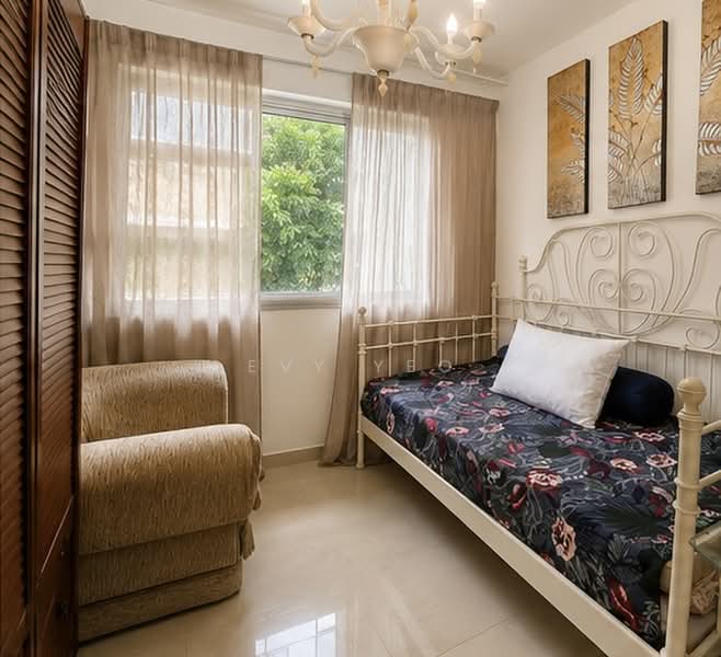 784C Woodlands Rise photo 2