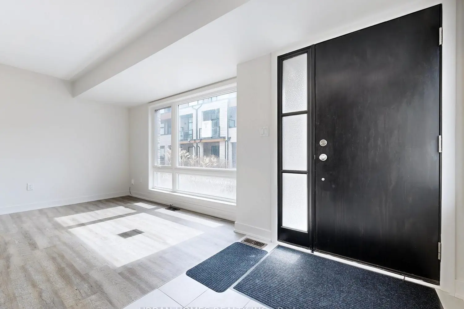 41 Gerussi Street photo 3