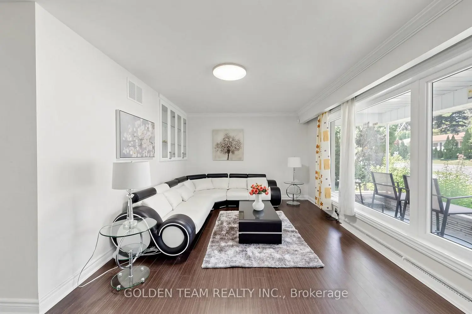 67 Burbank Drive photo 4
