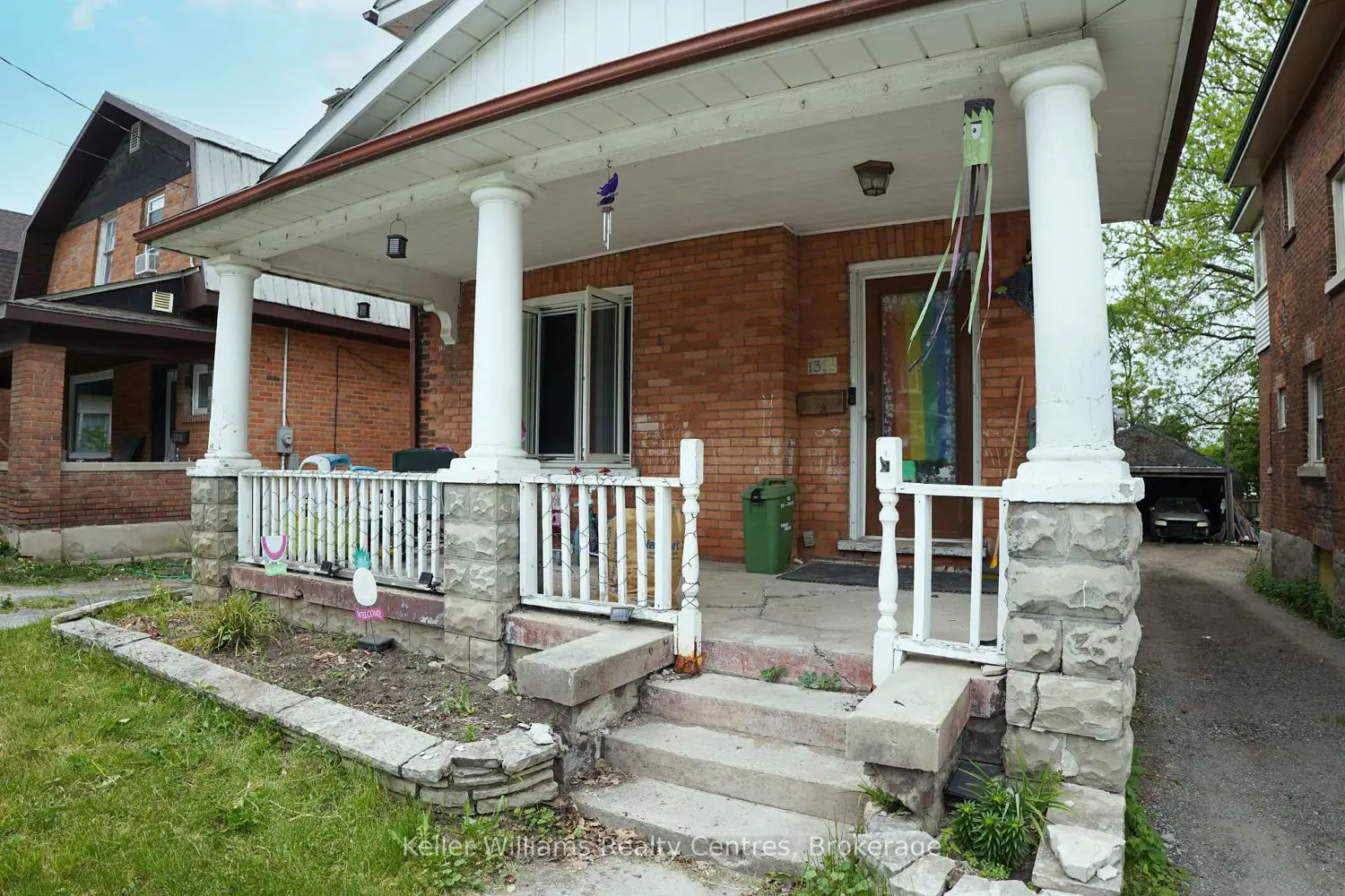 1318 3Rd Avenue photo 2