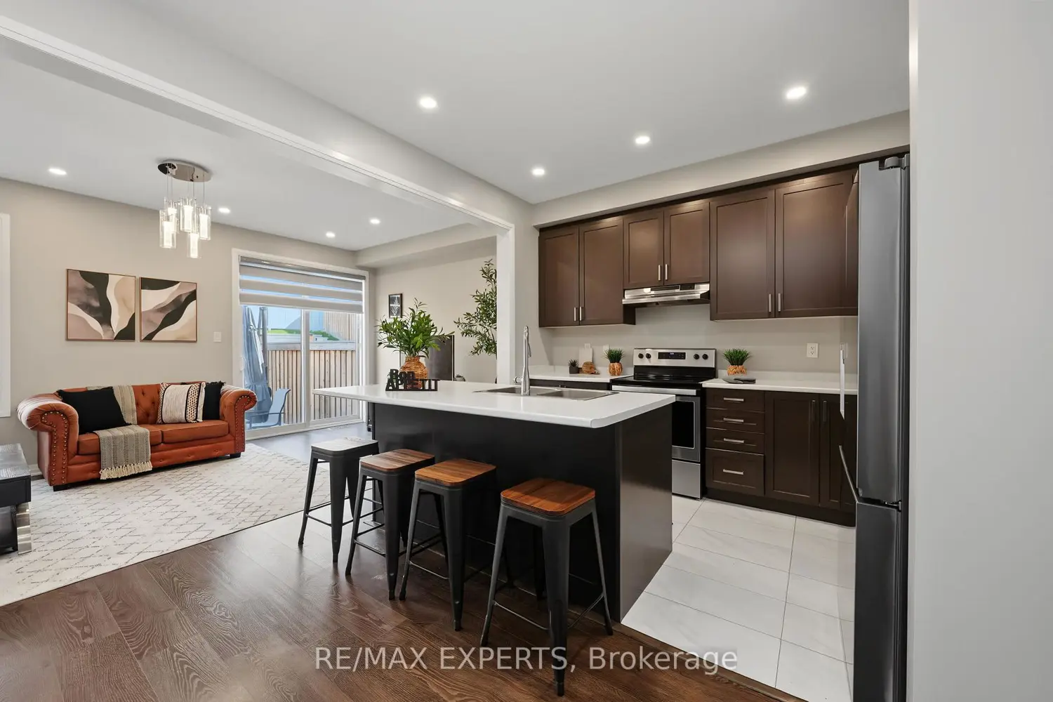 53 Casserley Crescent photo 5