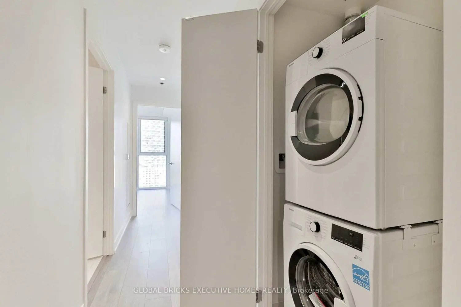 20 Richardson Street 2603 photo 3