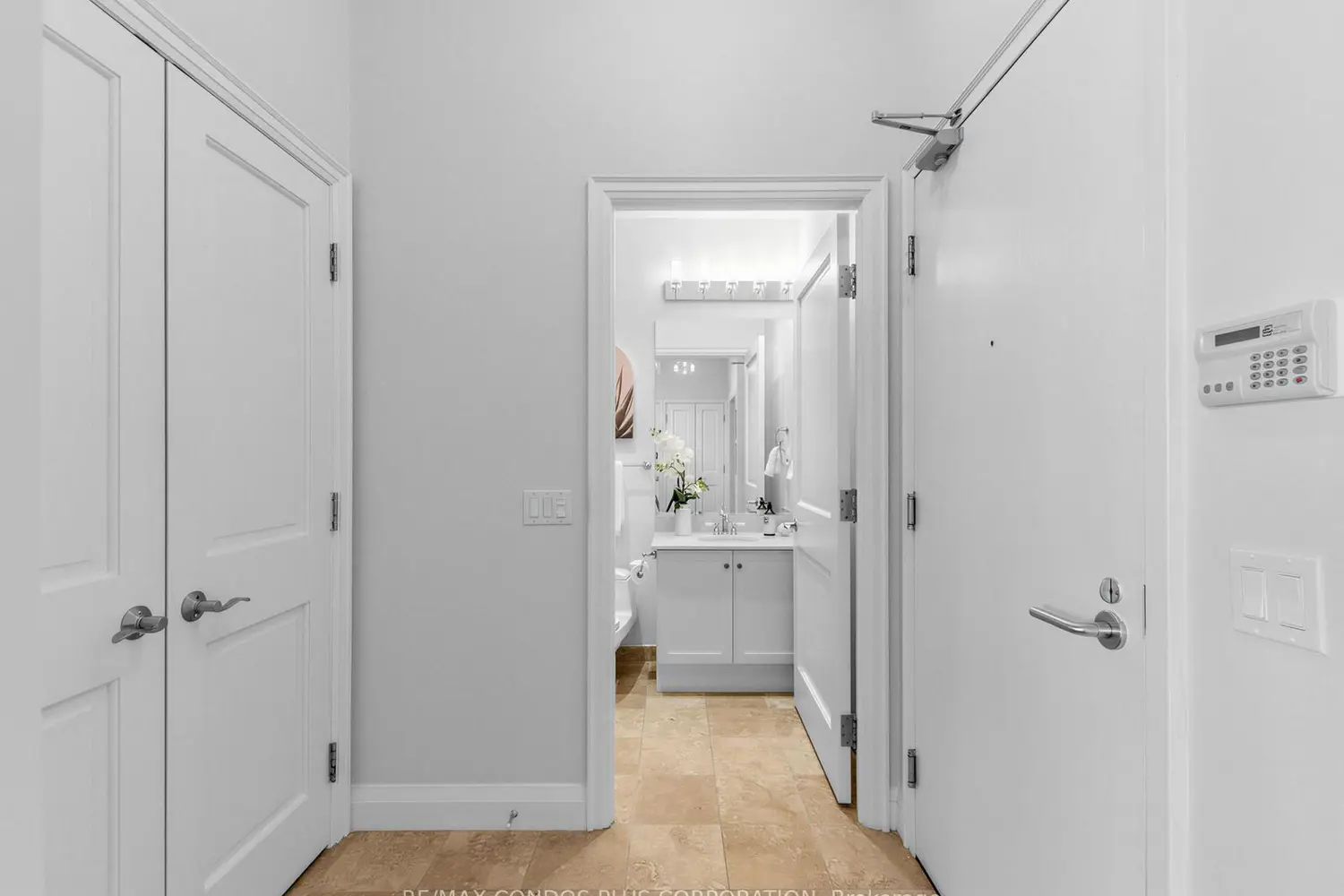 208 Queens Quay Ph2