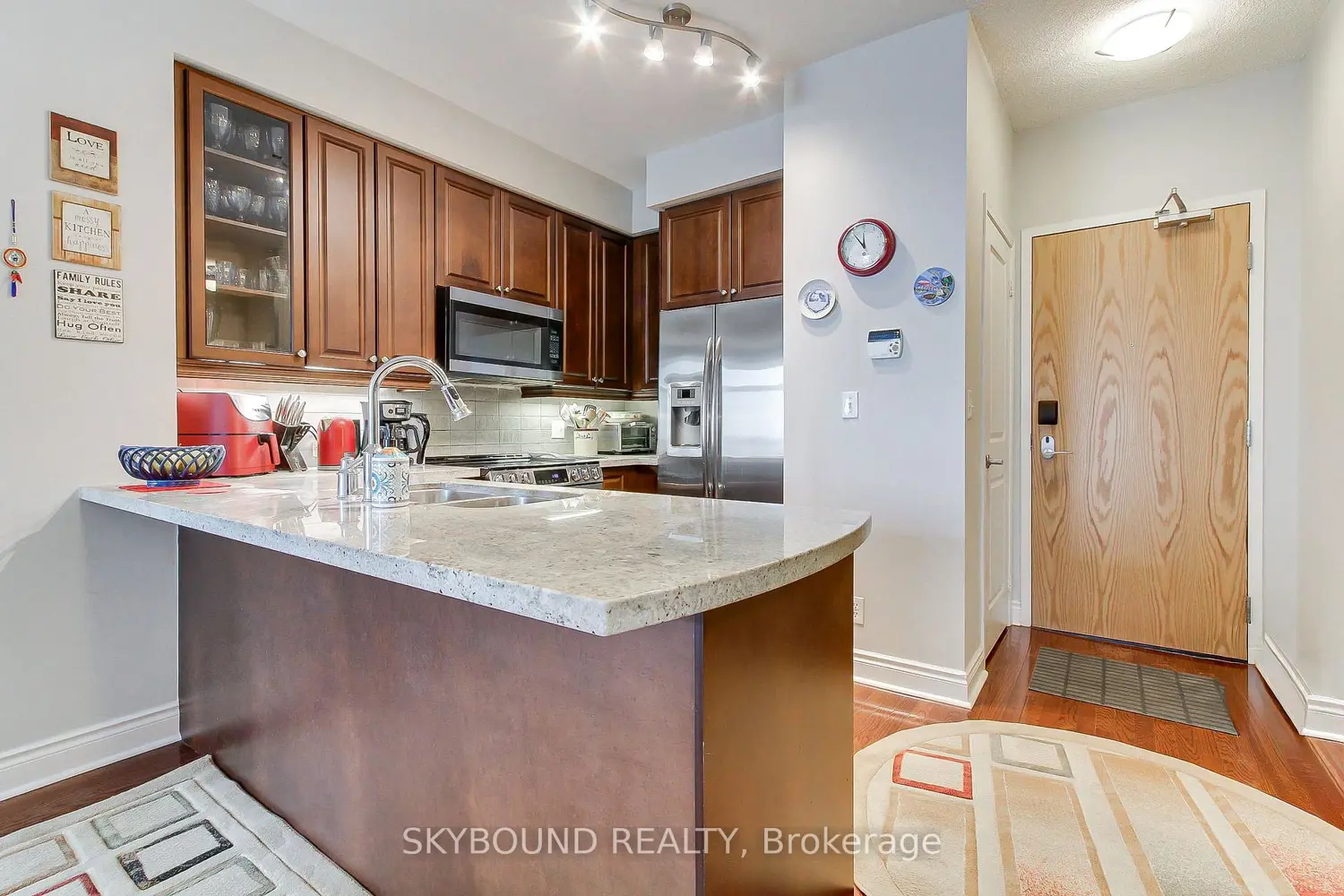1900 Lake Shore Boulevard 1006 photo 3