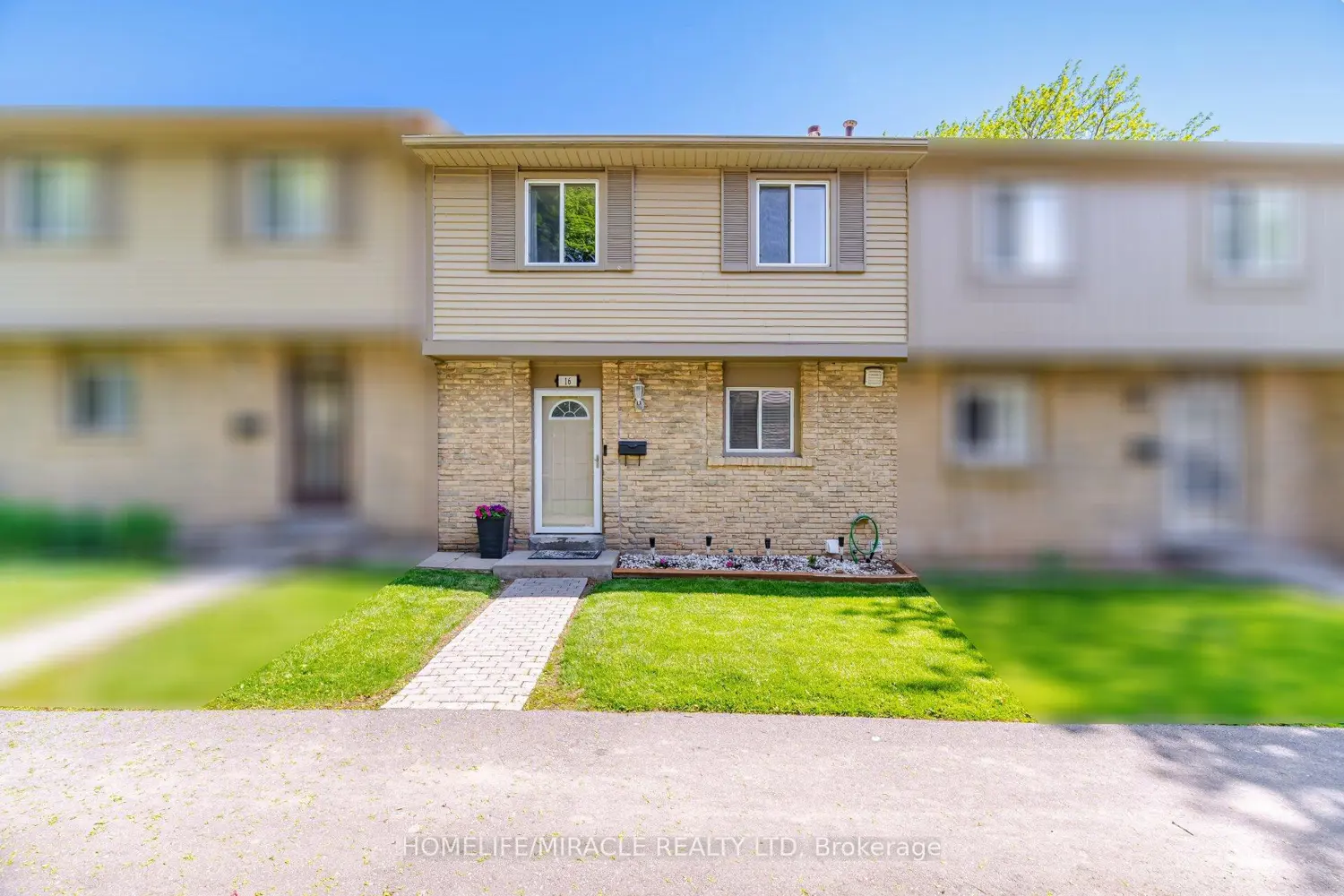 57 Hansen Road 16