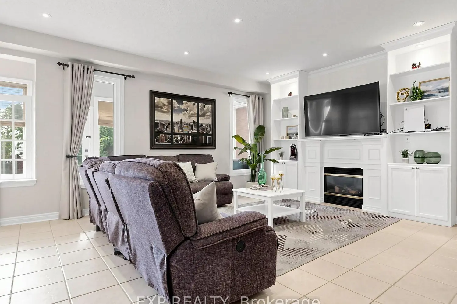74 Darius Harns Drive photo 2