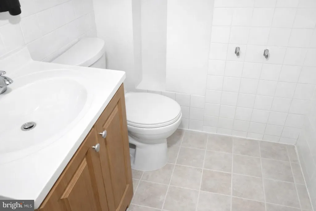 1370 H Street NE, Washington, DC 20002 photo 5