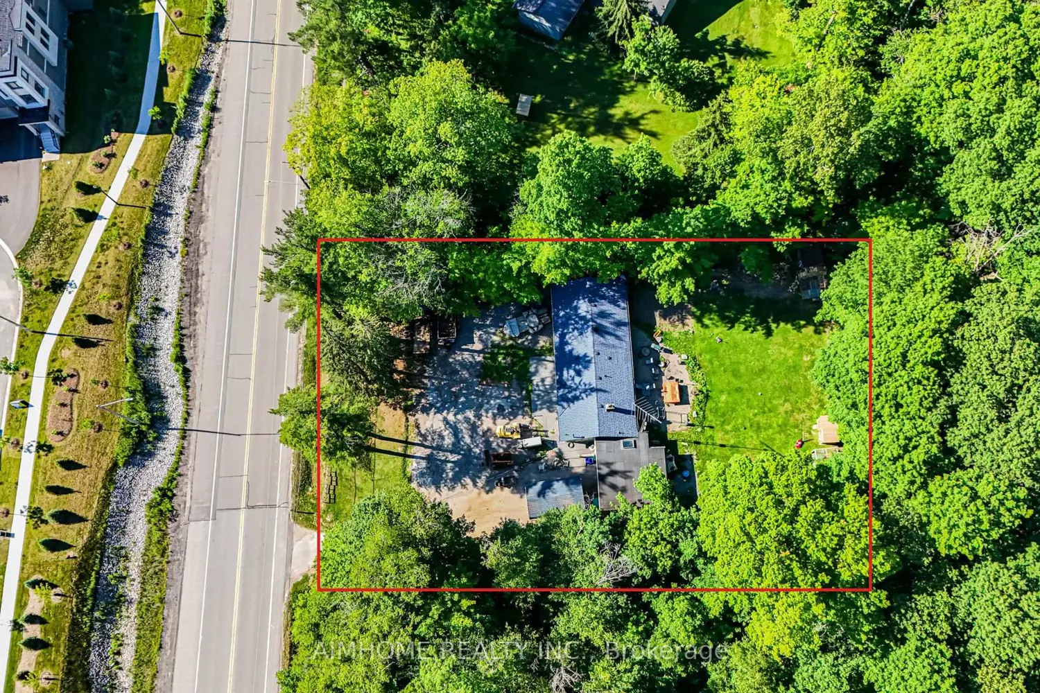 12827 Leslie Street photo 3