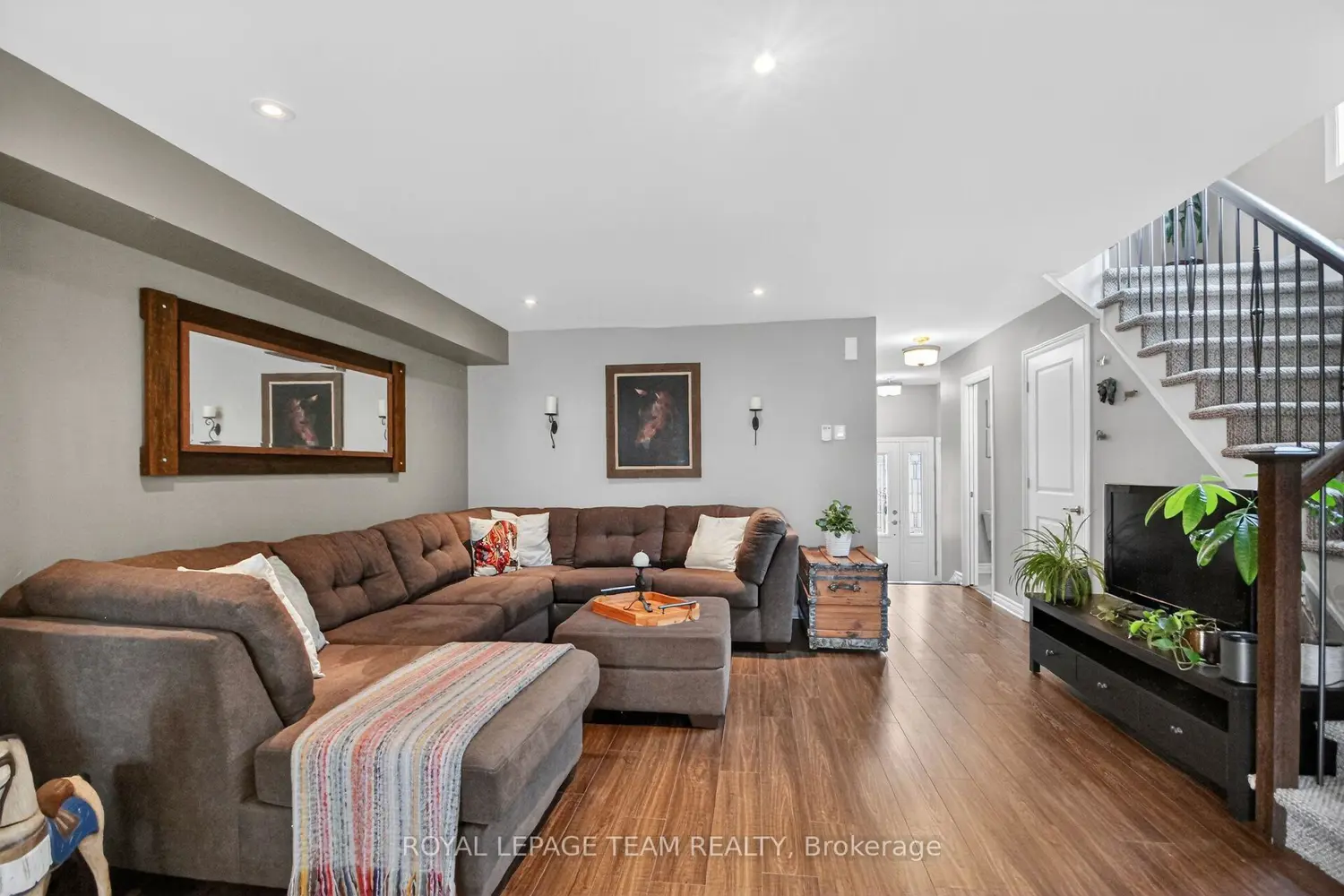 238 Belfort Street photo 4