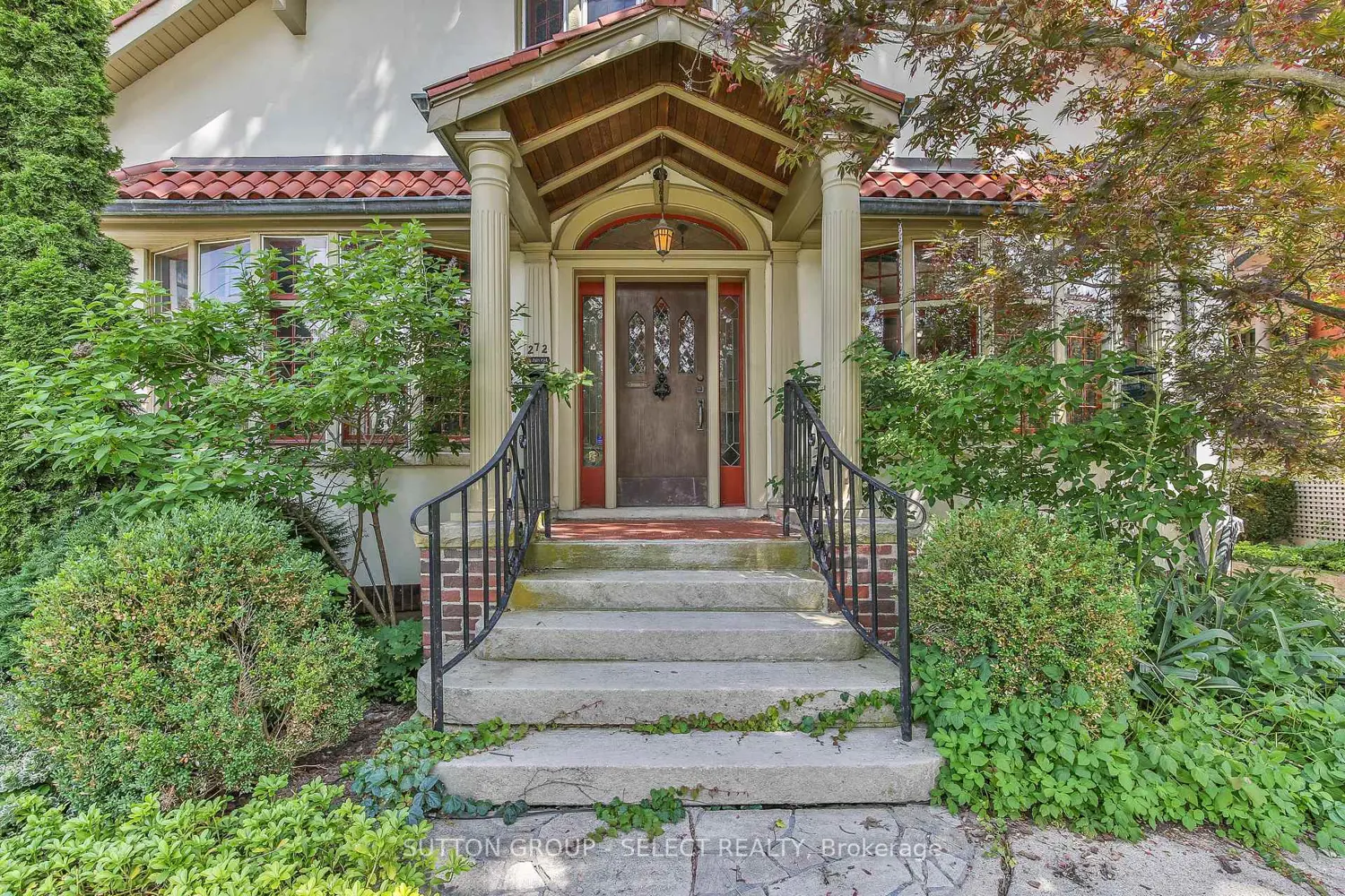 272 Huron Street photo 2