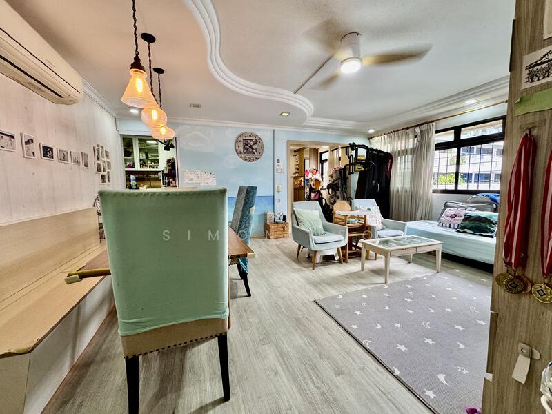 230 Compassvale Walk photo 2