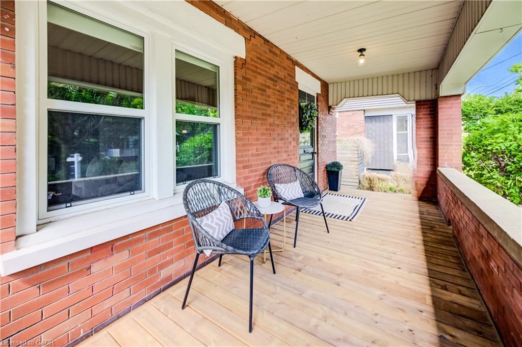 151 Esson Street, Waterloo, ON, N2L 1Z9 photo 4
