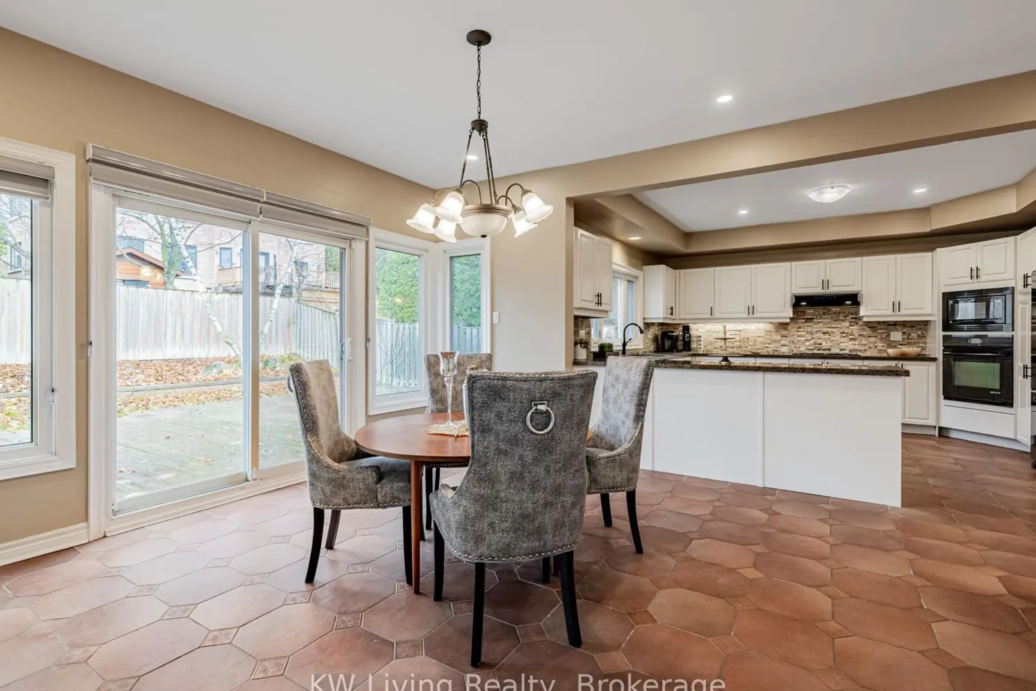 959 Lockwood Circle photo 4