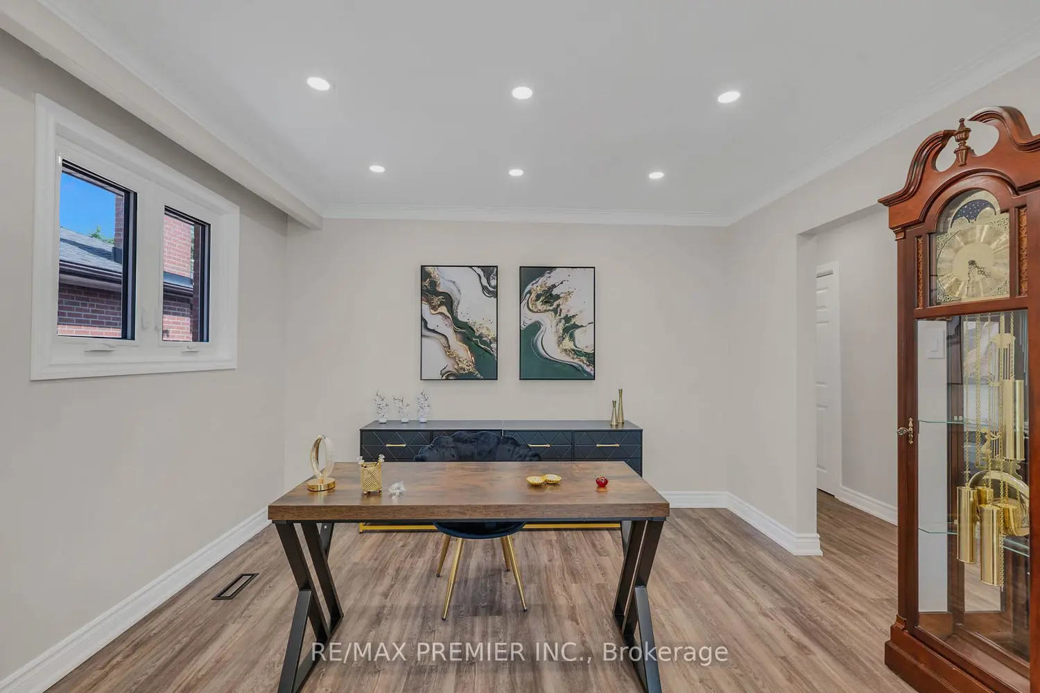 62 Keegan Crescent photo 3
