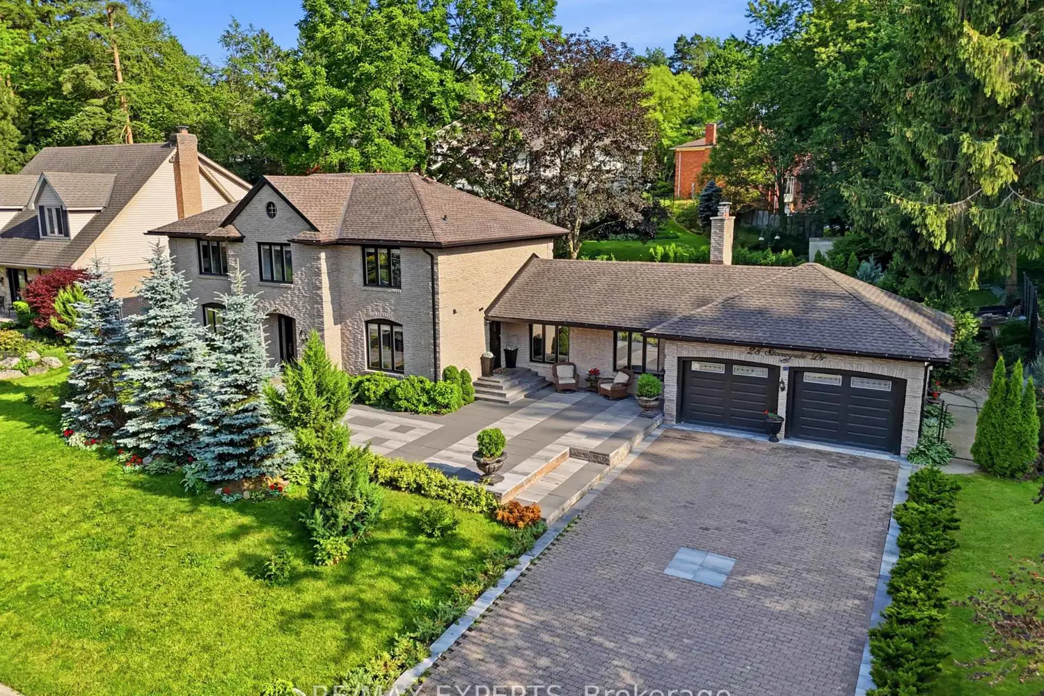 28 Stonegate Drive photo 2