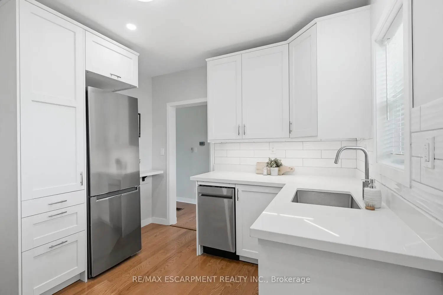 410 Beach Boulevard photo 5