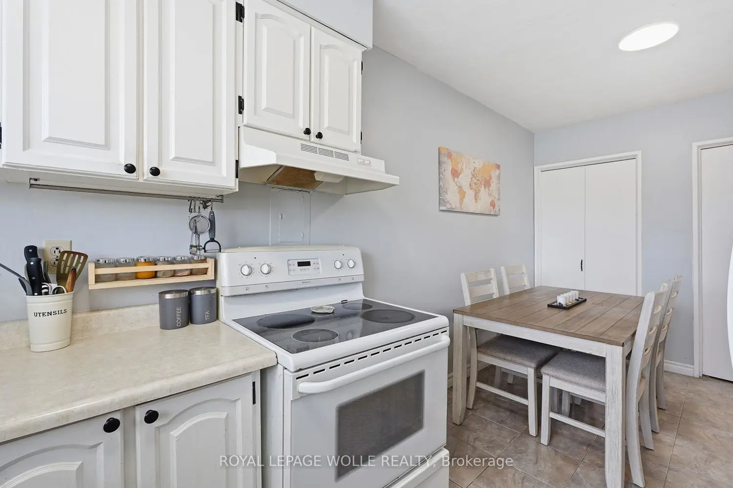 87 St George Street 403 photo 2