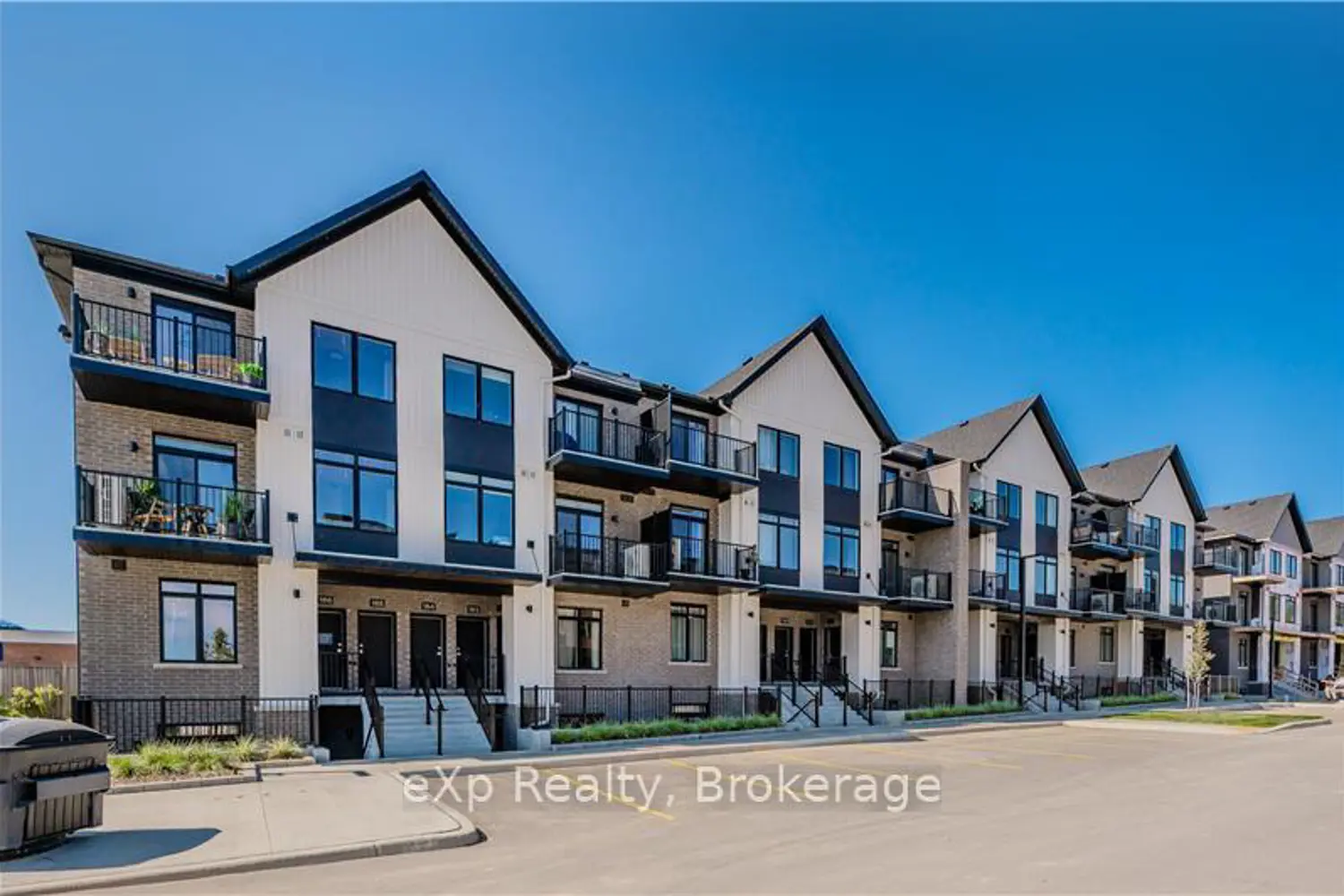824 Woolwich Street 72