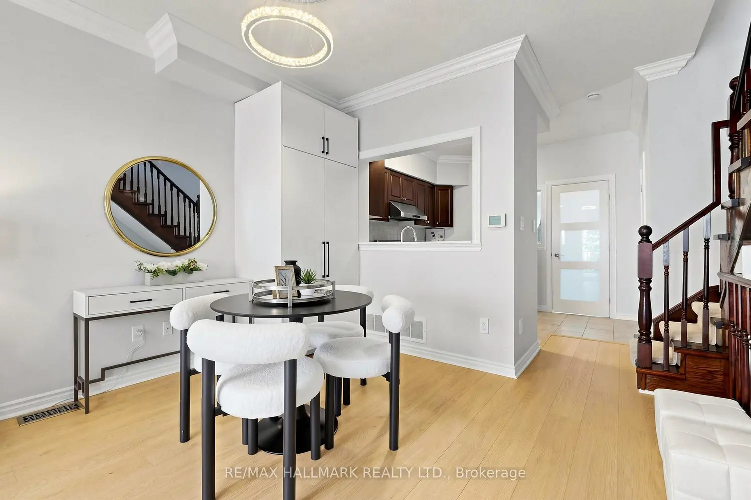 23 Observatory Lane 222 photo 3
