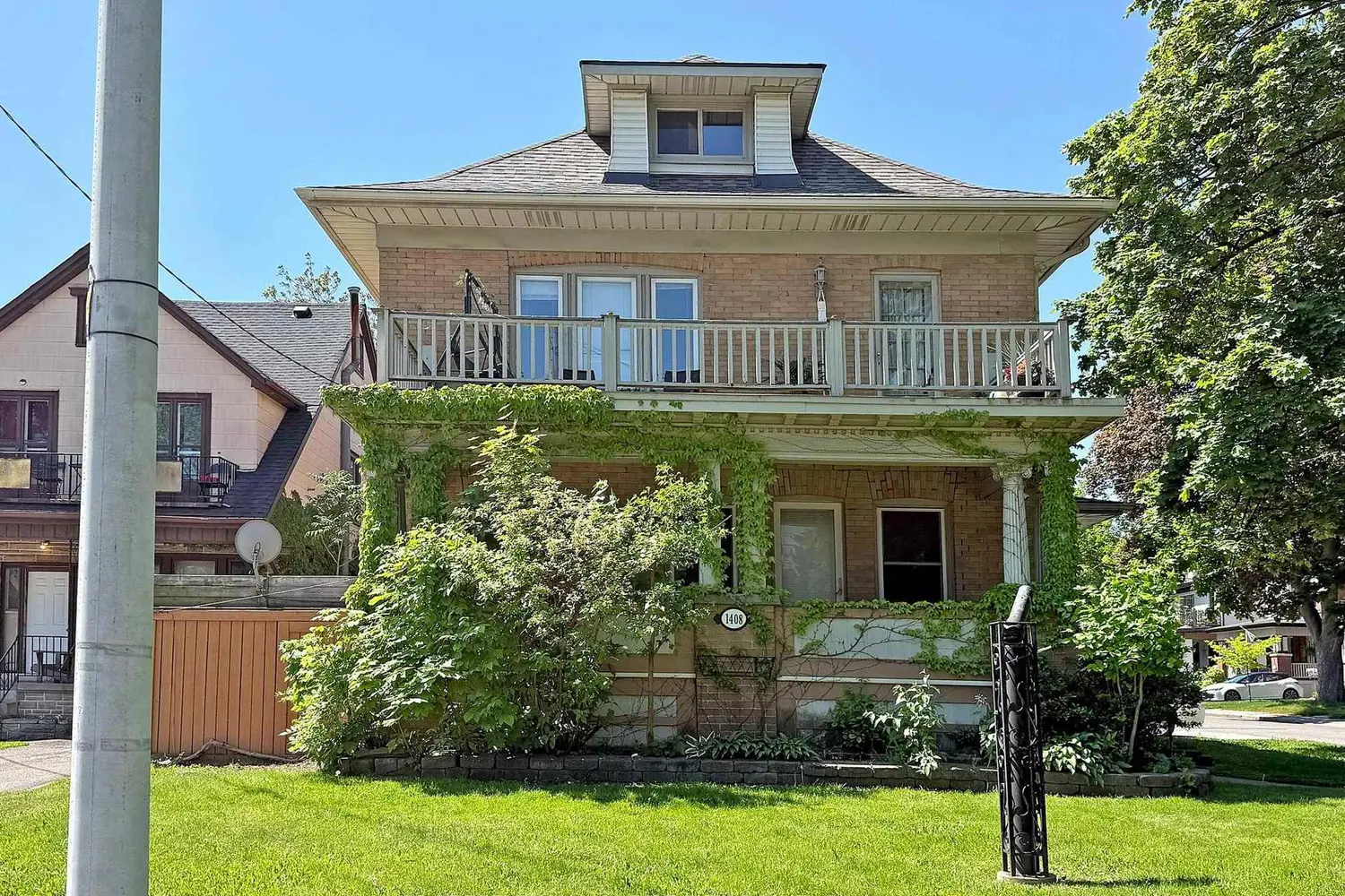 1408 King Street photo 2