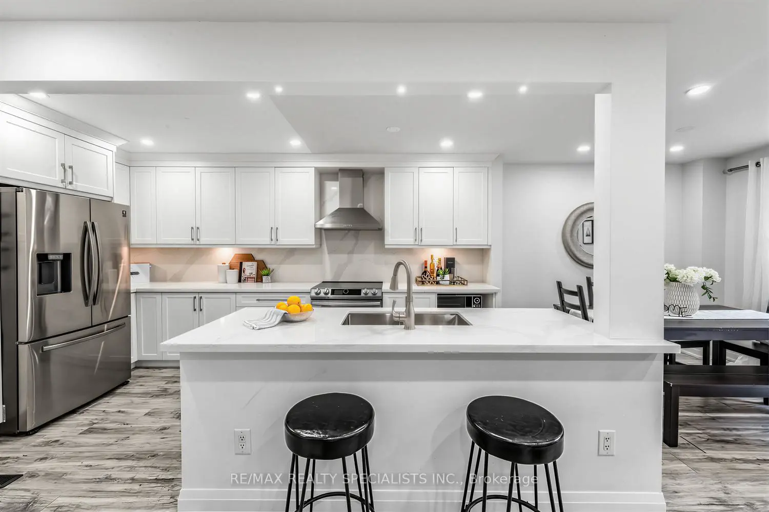 405 Hyacinthe Boulevard 7 photo 2