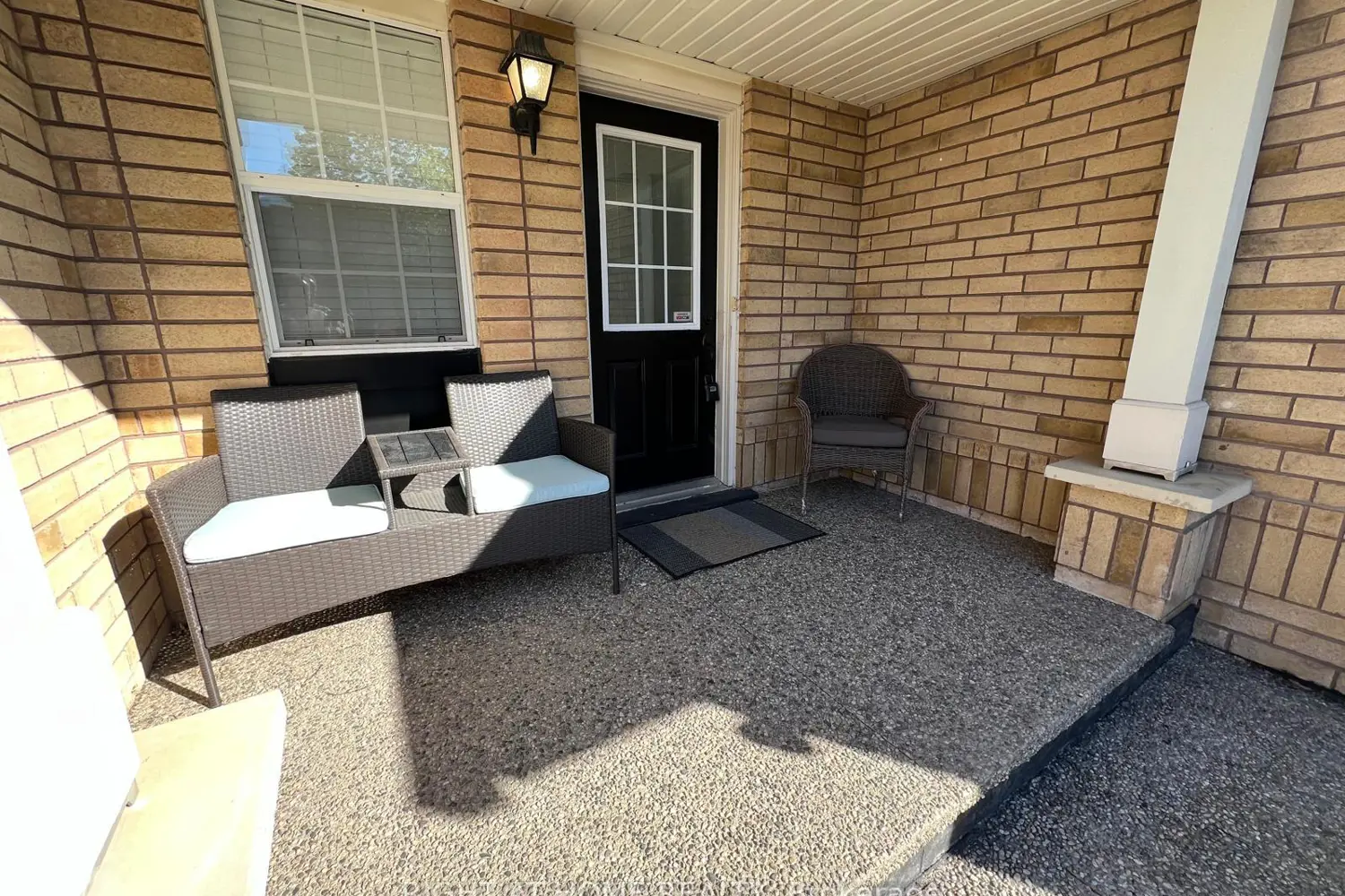 1064 Barclay Circle photo 2