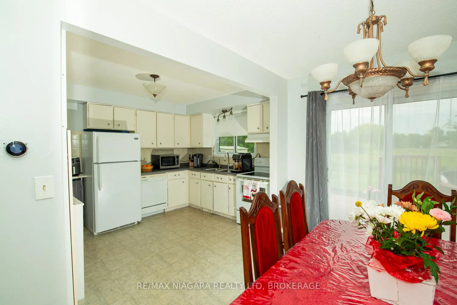 47 Elmvale Crescent photo 4