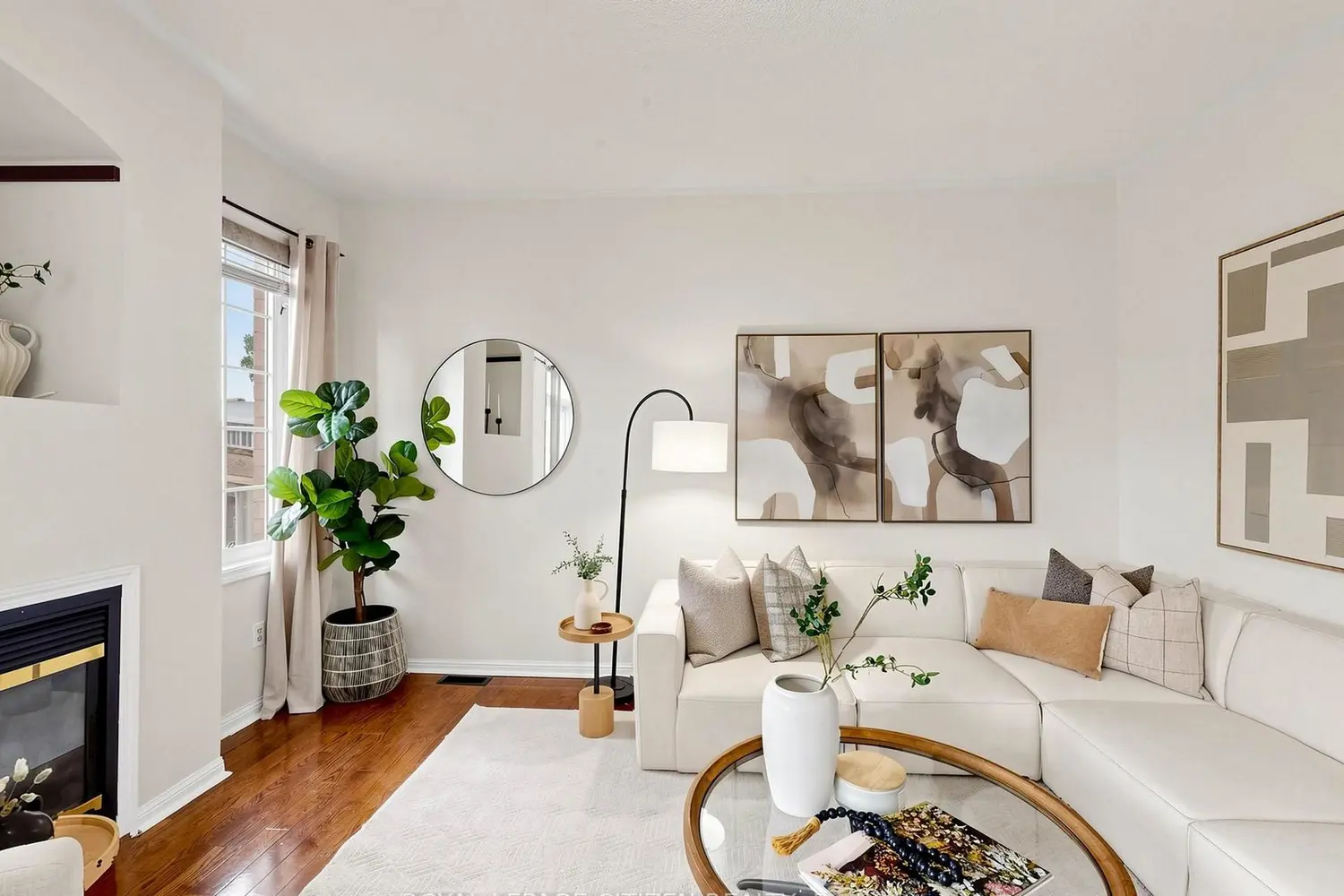 115 Dolce Crescent photo 5