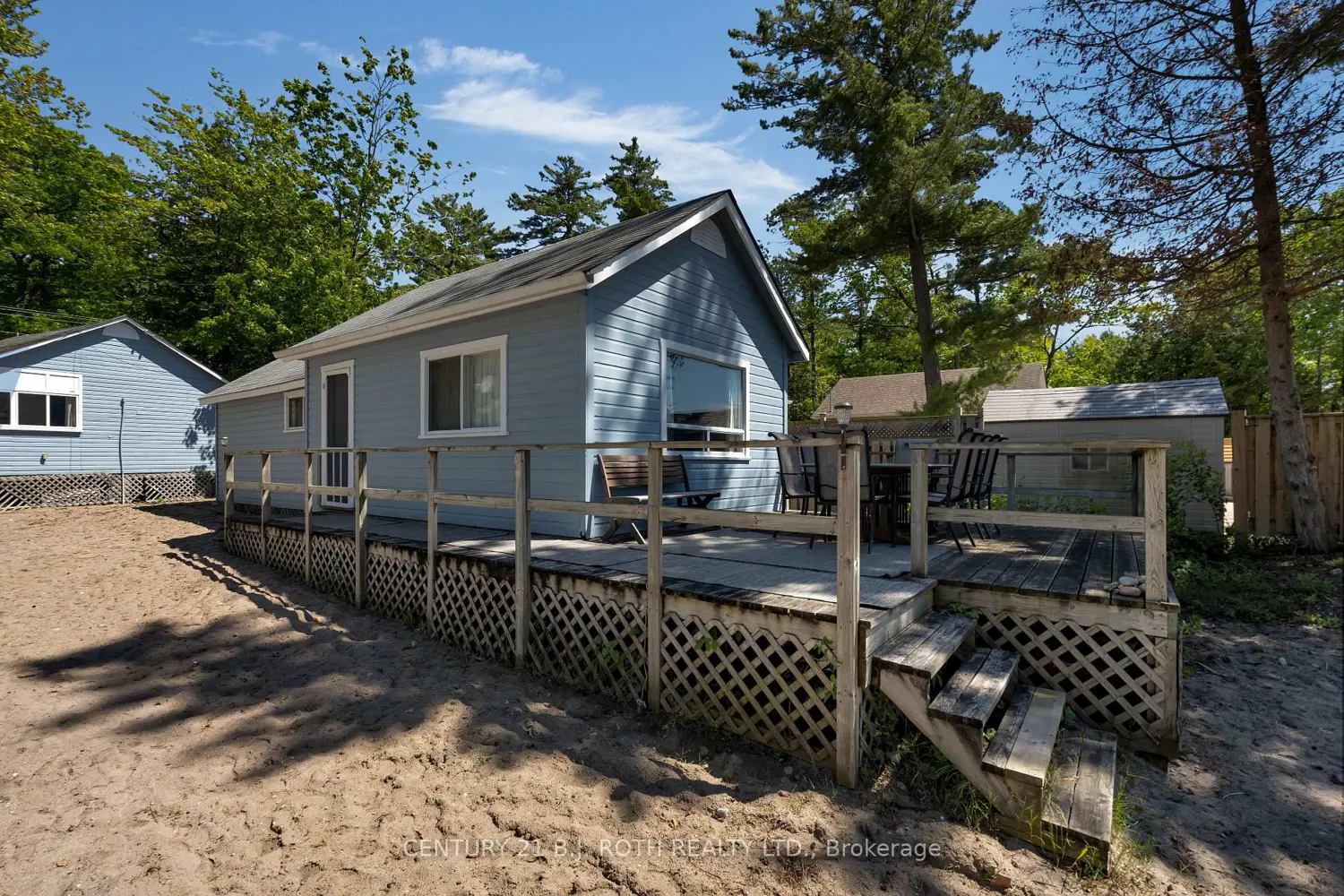 2026 Tiny Beaches Road photo 3